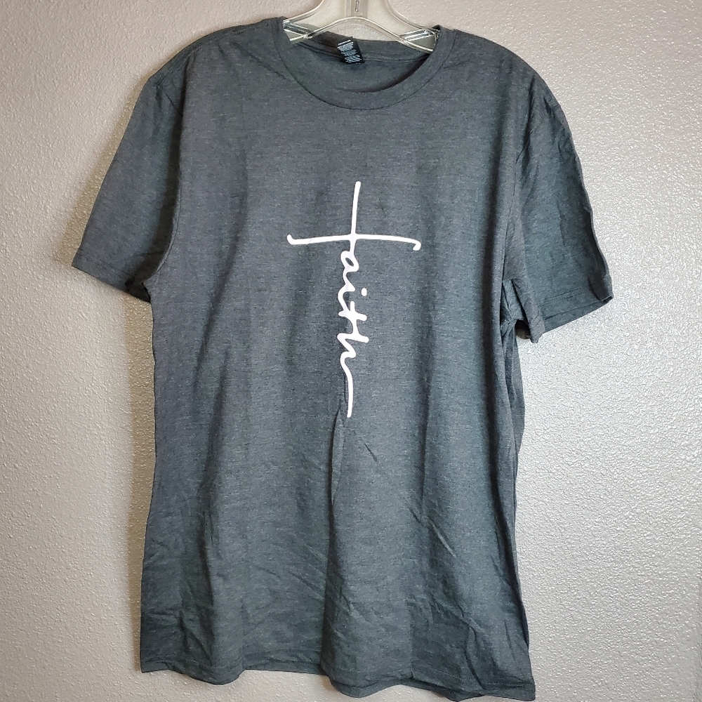Faith Cross Tee Women Size Large